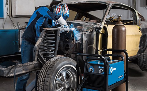 Welding in Automotive Repair: Keeping Cars on the Road - nexAir